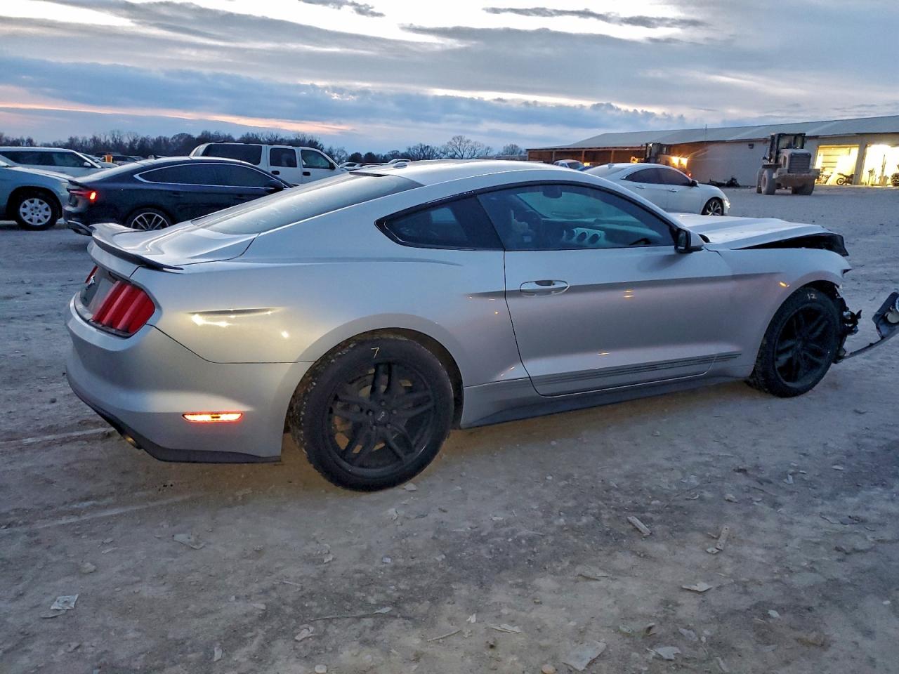 2016 FORD MUSTANG photo 5