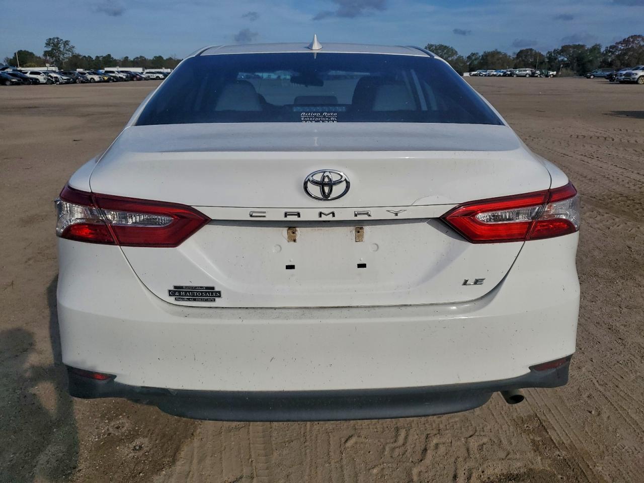 2019 TOYOTA CAMRY L photo 11