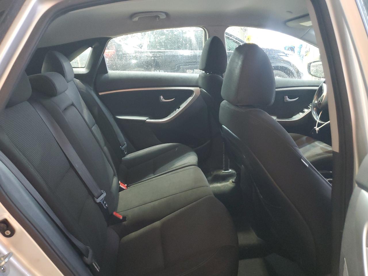 2013 HYUNDAI ELANTRA GT photo 31