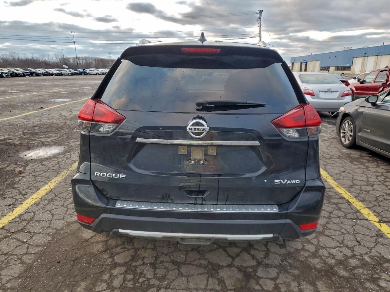 2018 NISSAN ROGUE S photo 11