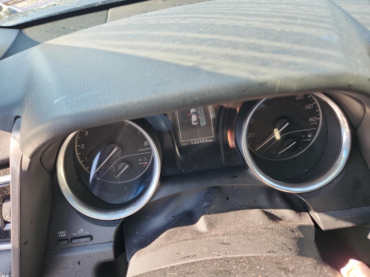 2018 TOYOTA CAMRY SE photo 17