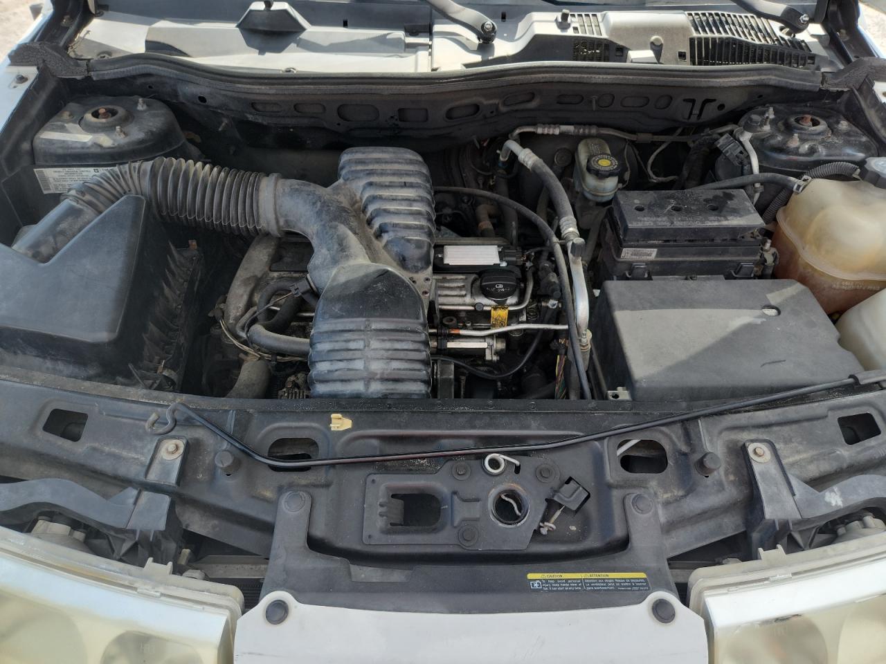 2005 SATURN VUE photo 20