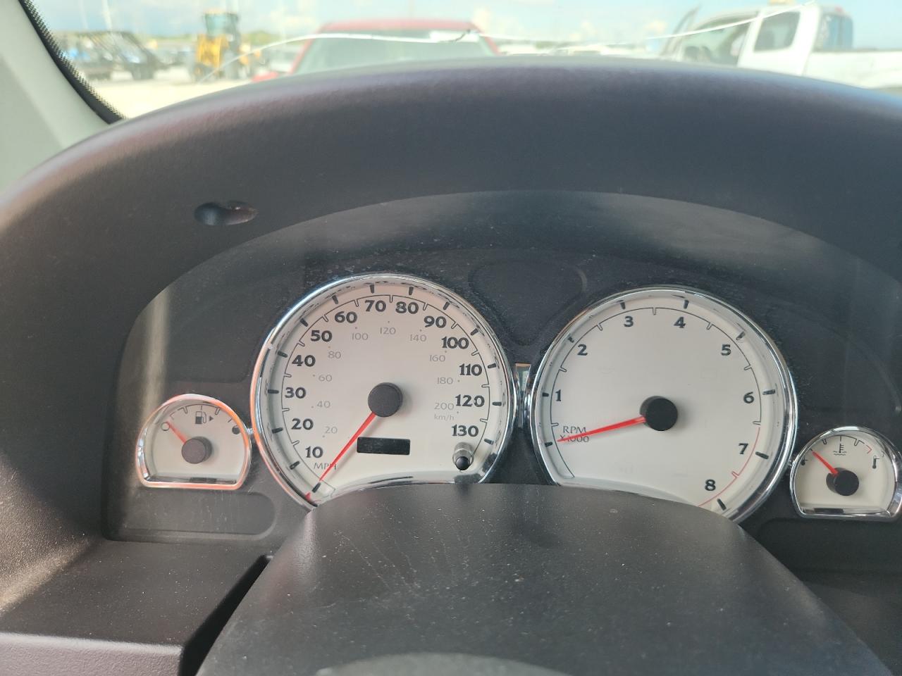 2005 SATURN VUE photo 16