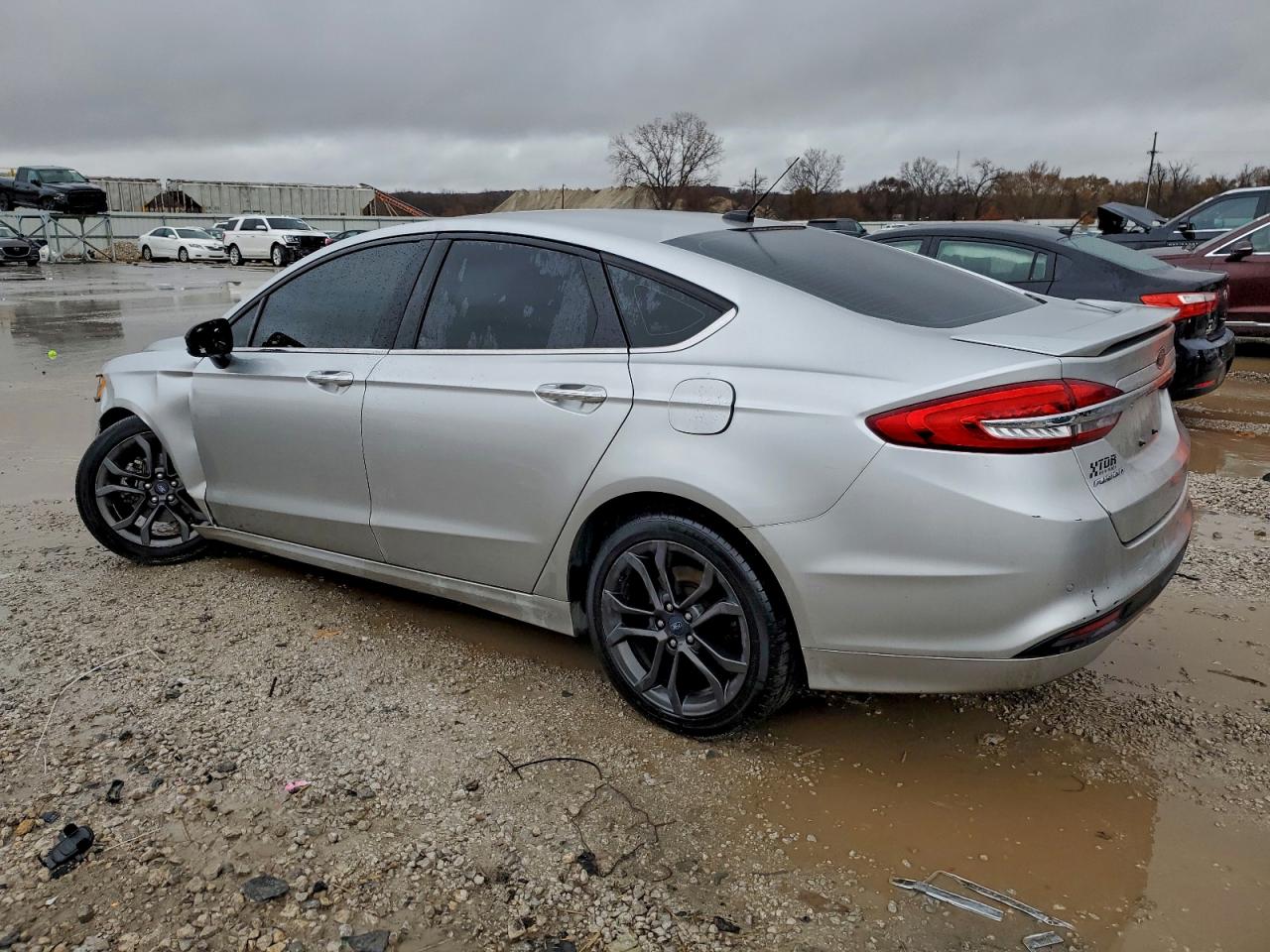 2018 FORD FUSION SE photo 3