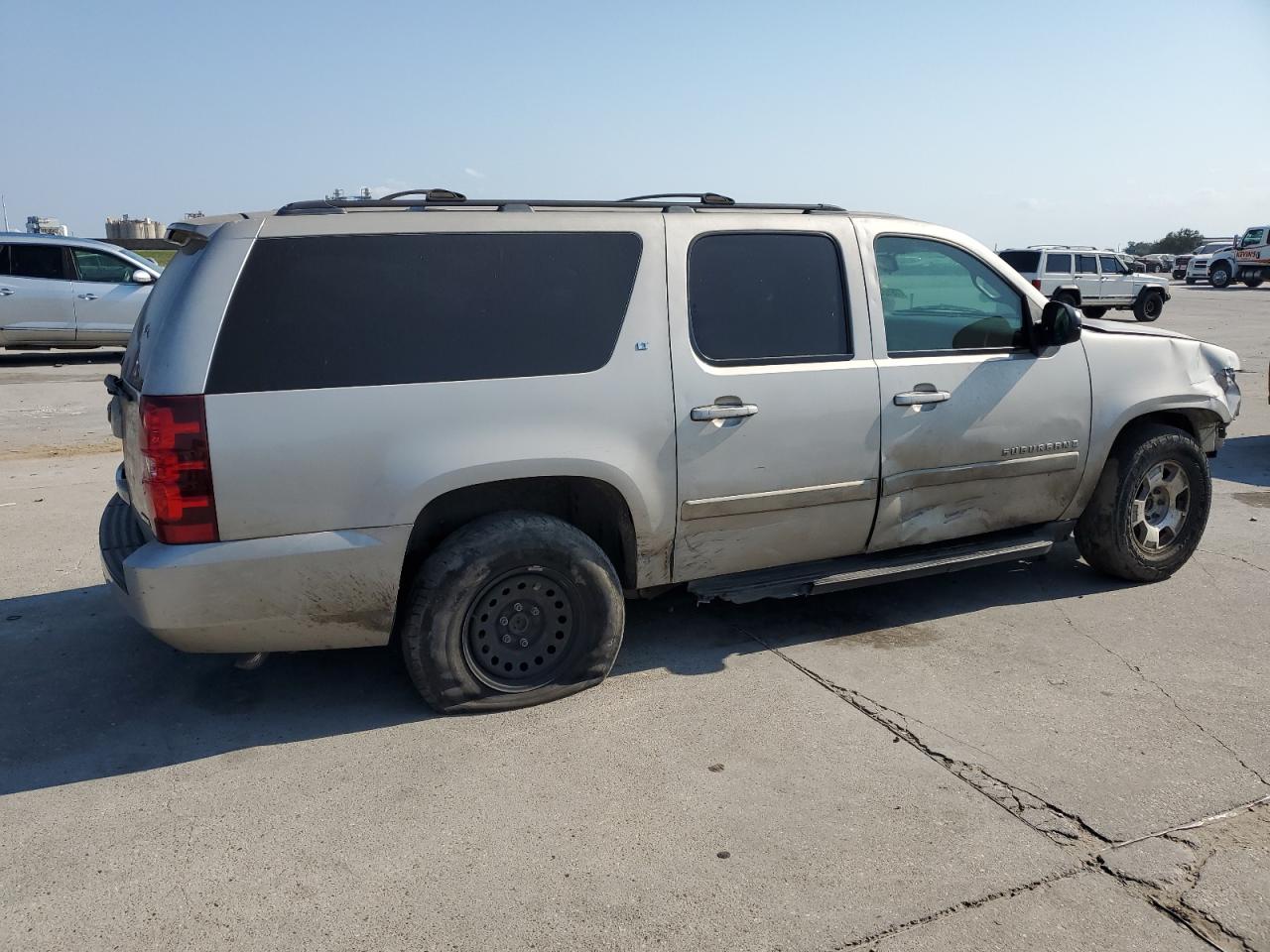 2009 CHEVROLET SUBURBAN C1500 LT photo 7