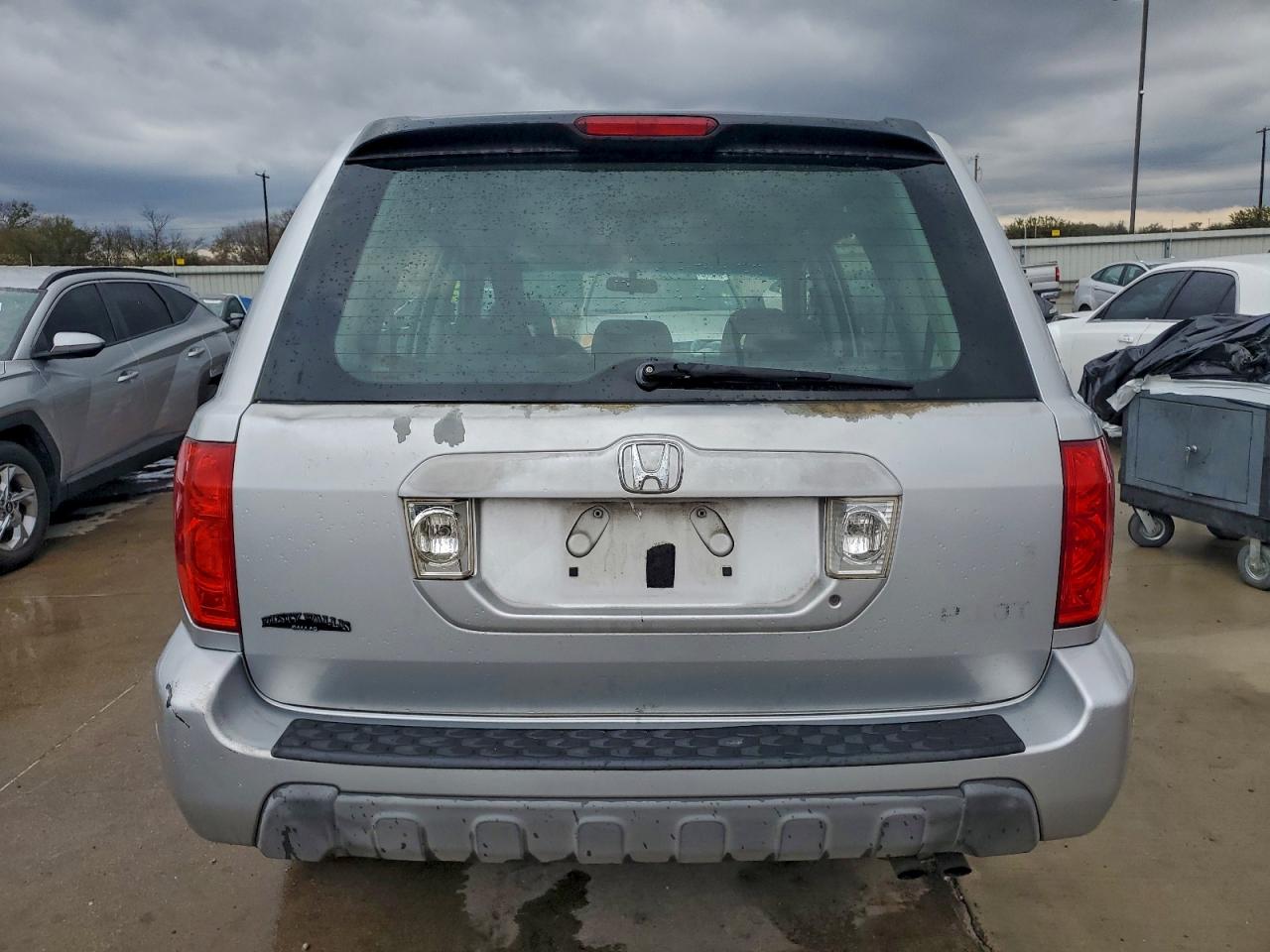 2003 HONDA PILOT LX photo 11