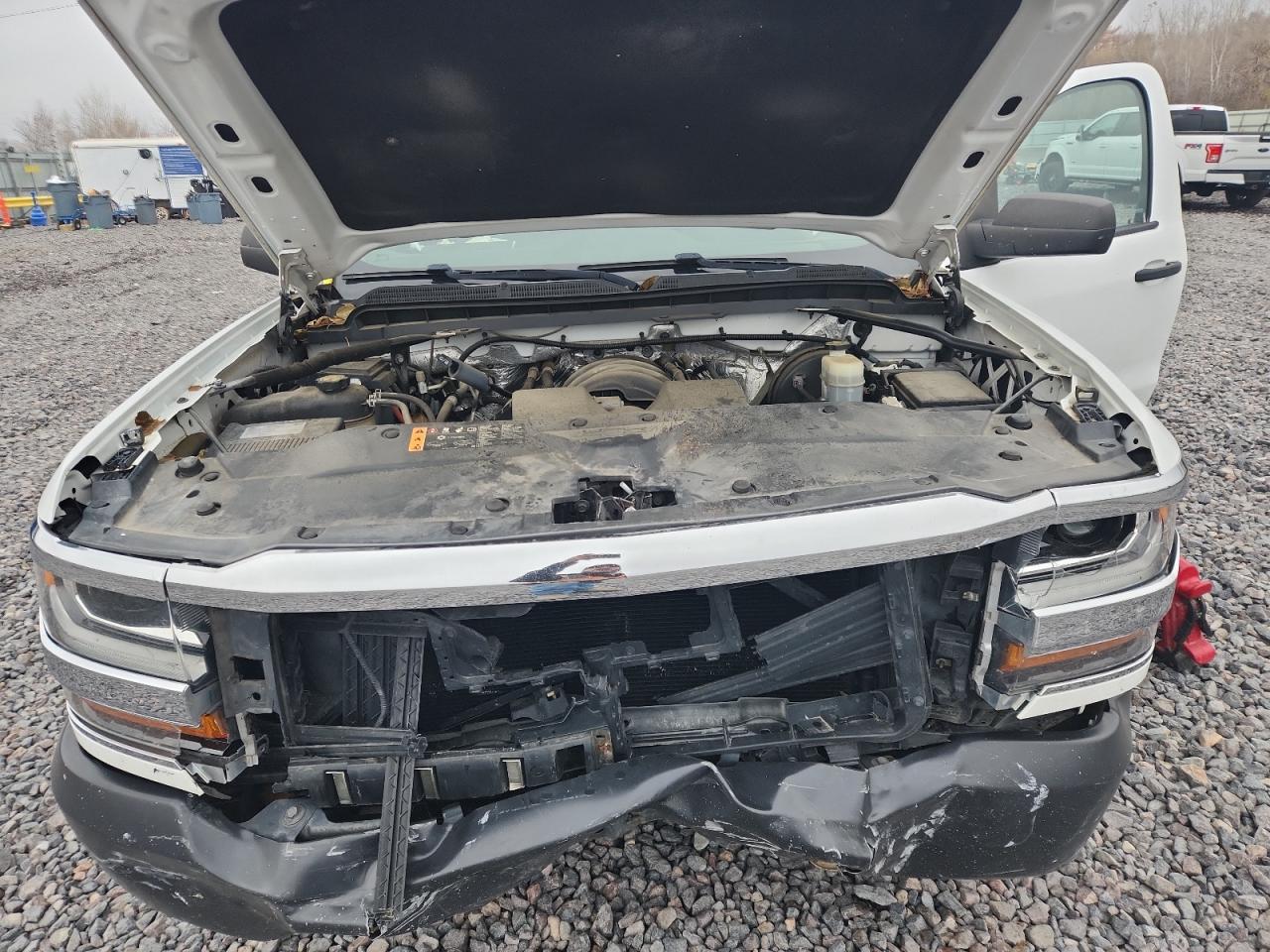 2017 CHEVROLET SILVERADO C1500 photo 11