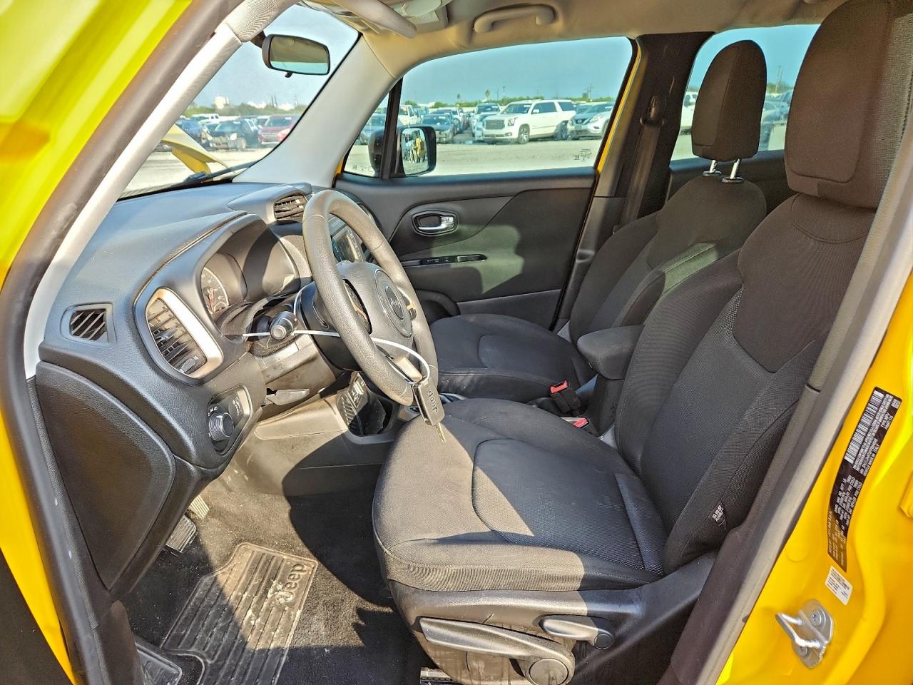 2015 JEEP RENEGADE SPORT photo 7