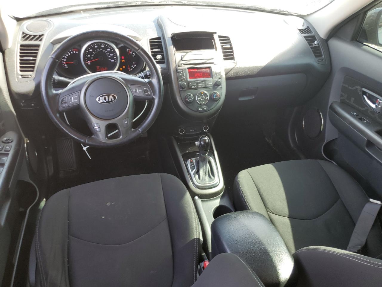 2013 KIA SOUL + photo 8
