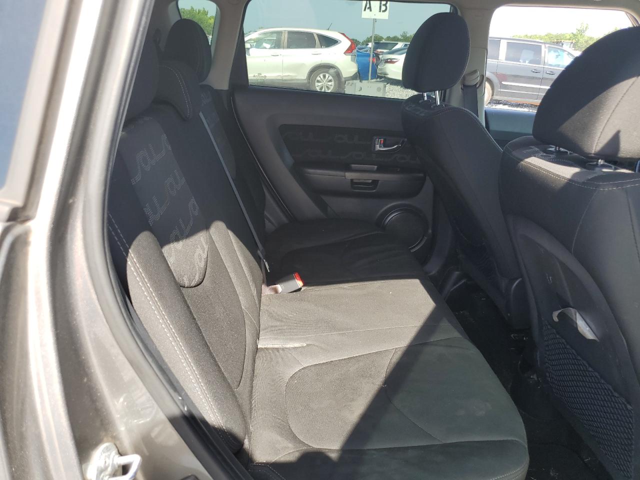 2013 KIA SOUL + photo 10