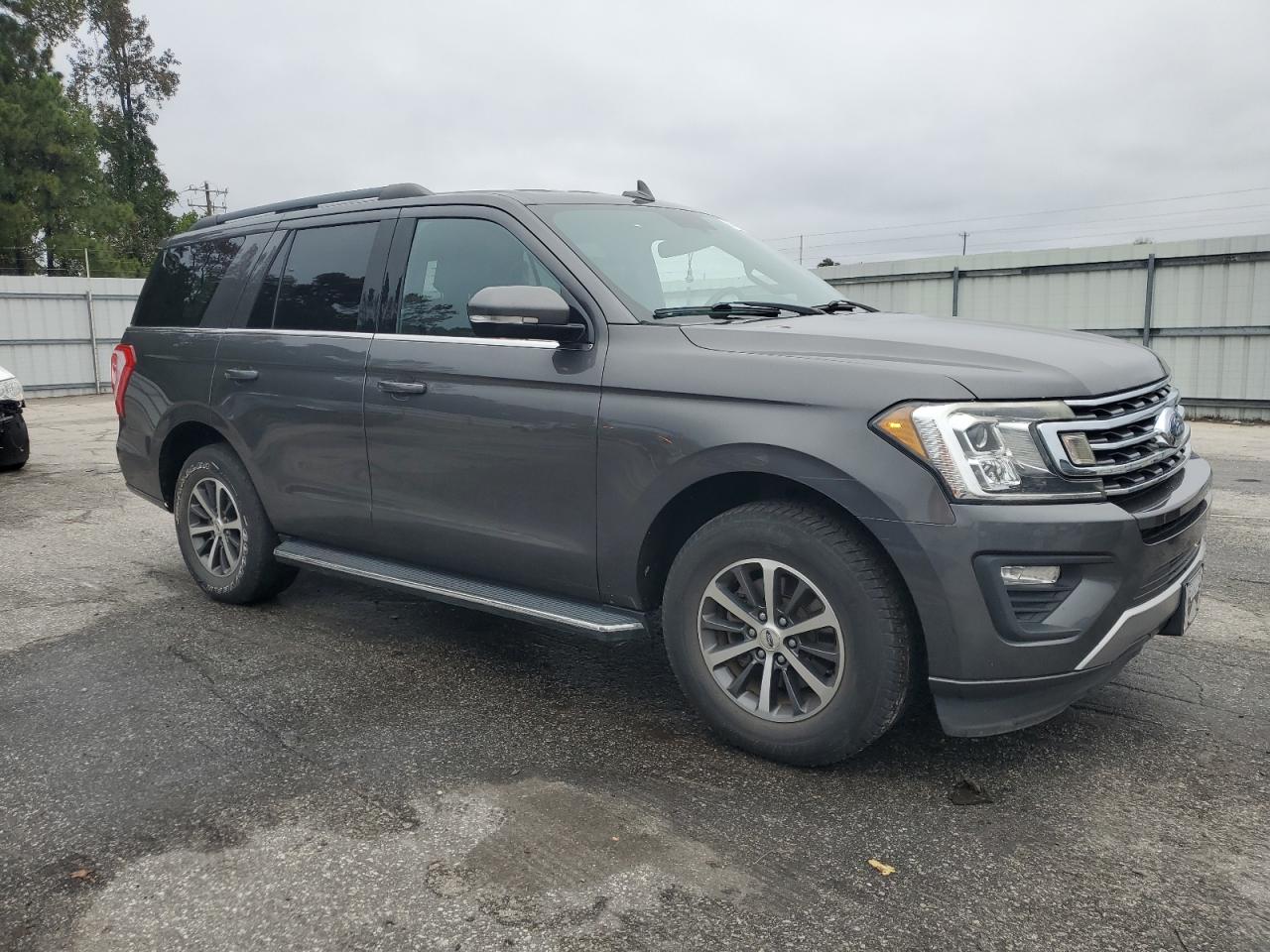 2018 FORD EXPEDITION XLT photo 4