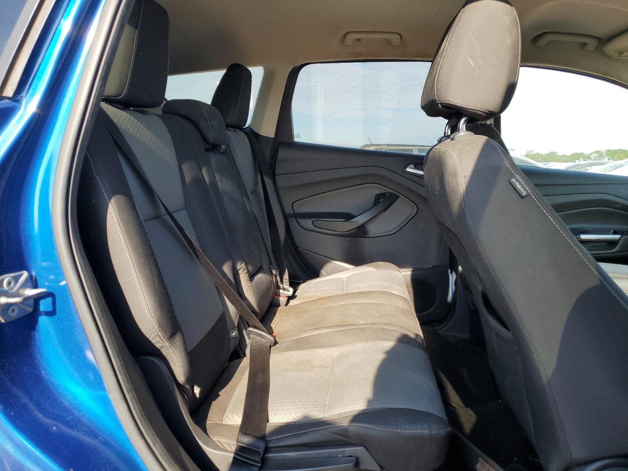 2017 FORD ESCAPE SE photo 31