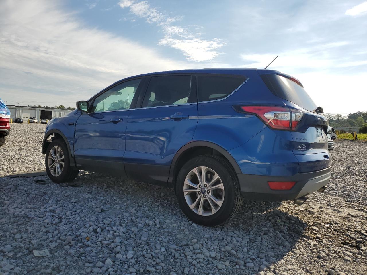 2017 FORD ESCAPE SE photo 4
