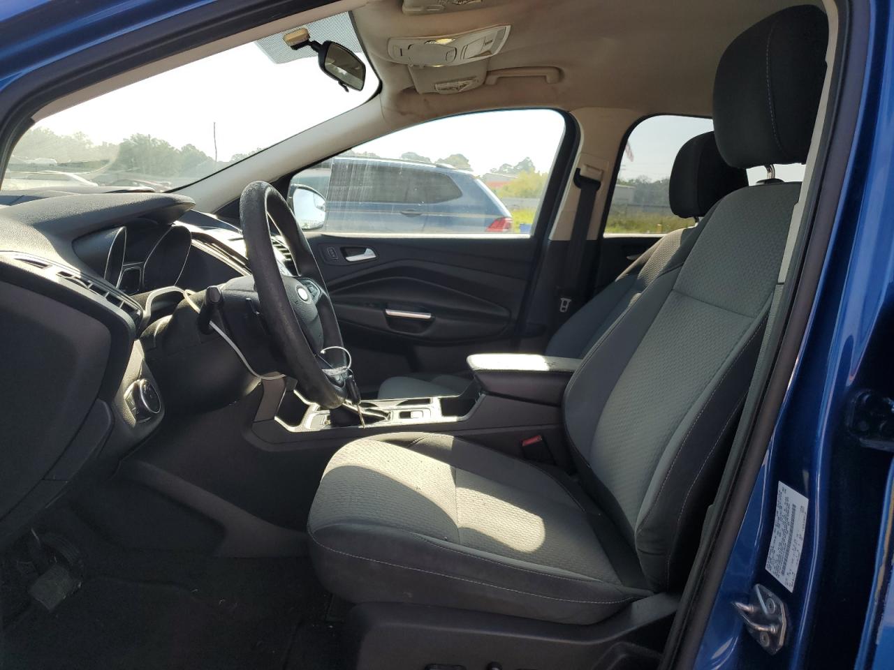 2017 FORD ESCAPE SE photo 19