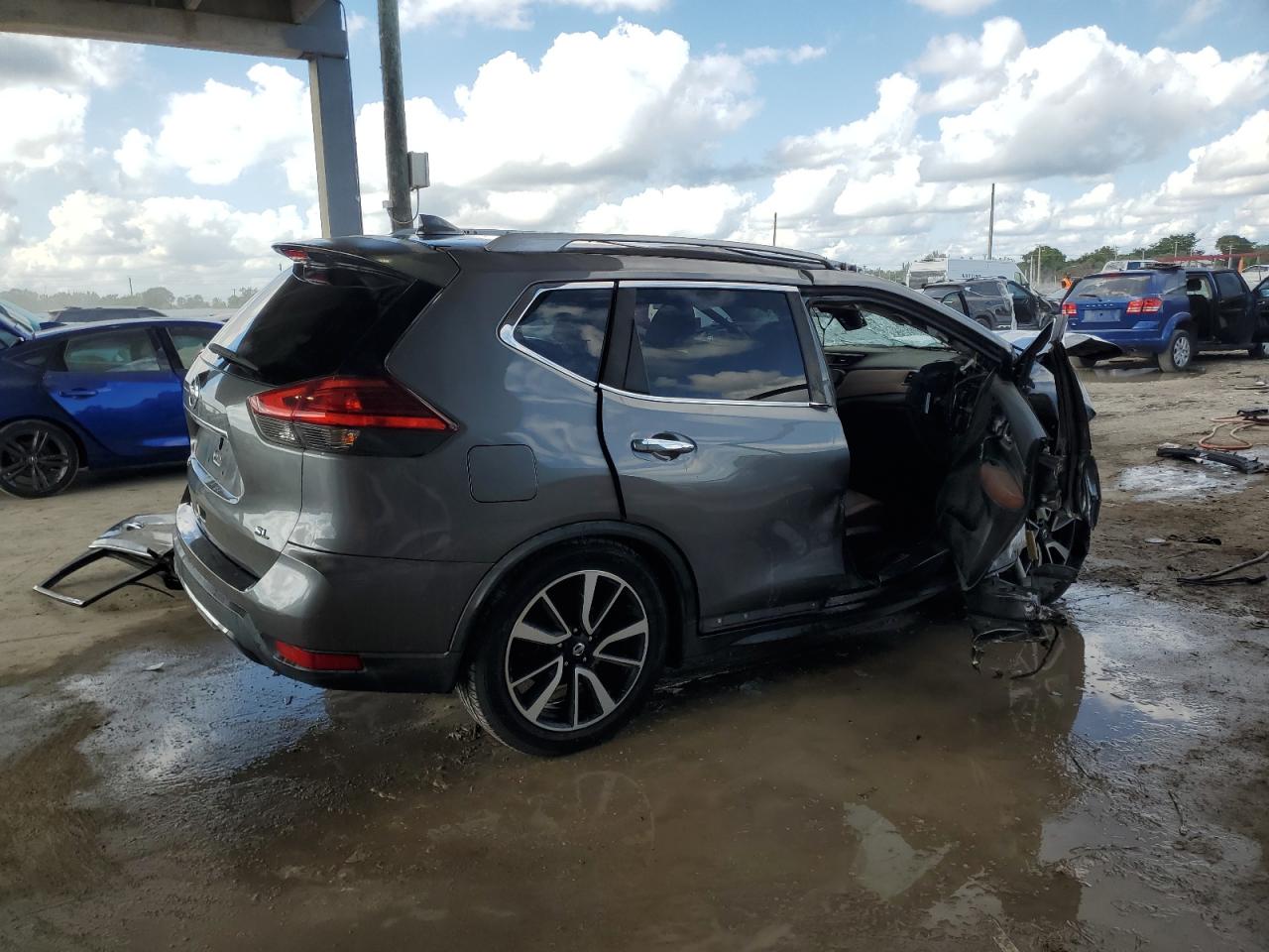 2017 NISSAN ROGUE SL photo 3