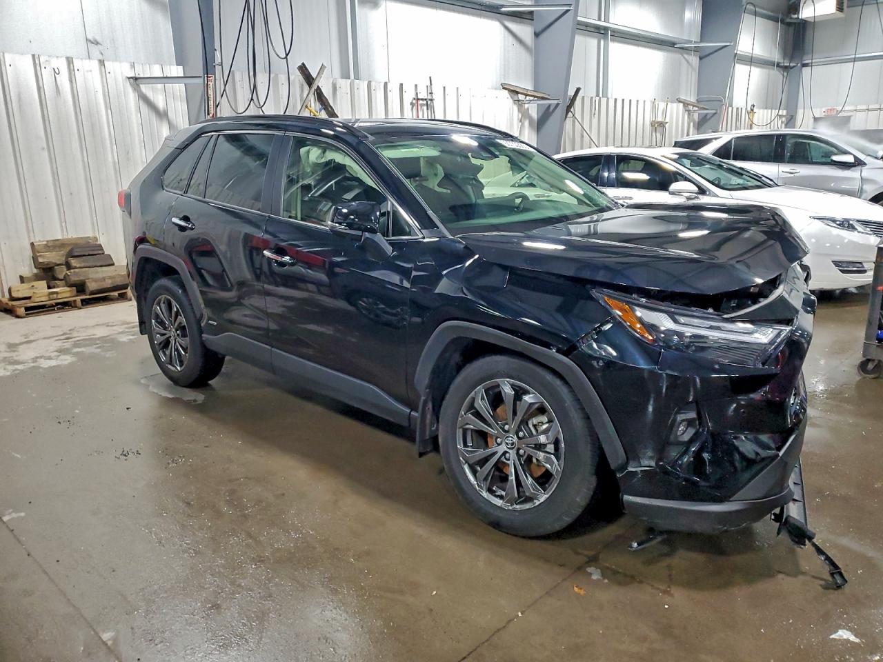 2024 TOYOTA RAV4 LIMITED photo 4