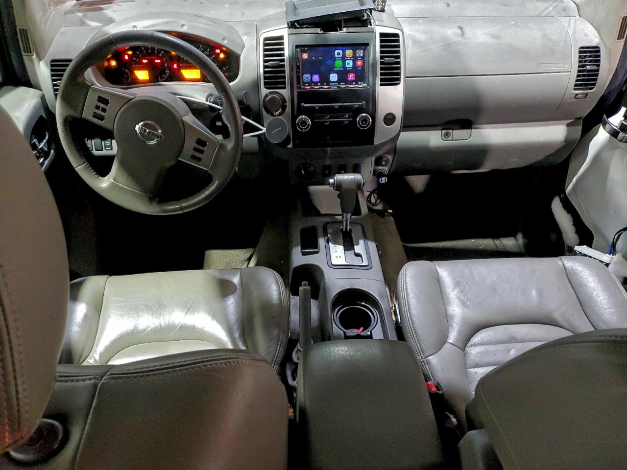 2011 NISSAN FRONTIER S photo 8