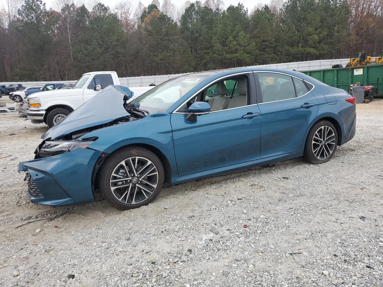 2025 TOYOTA CAMRY