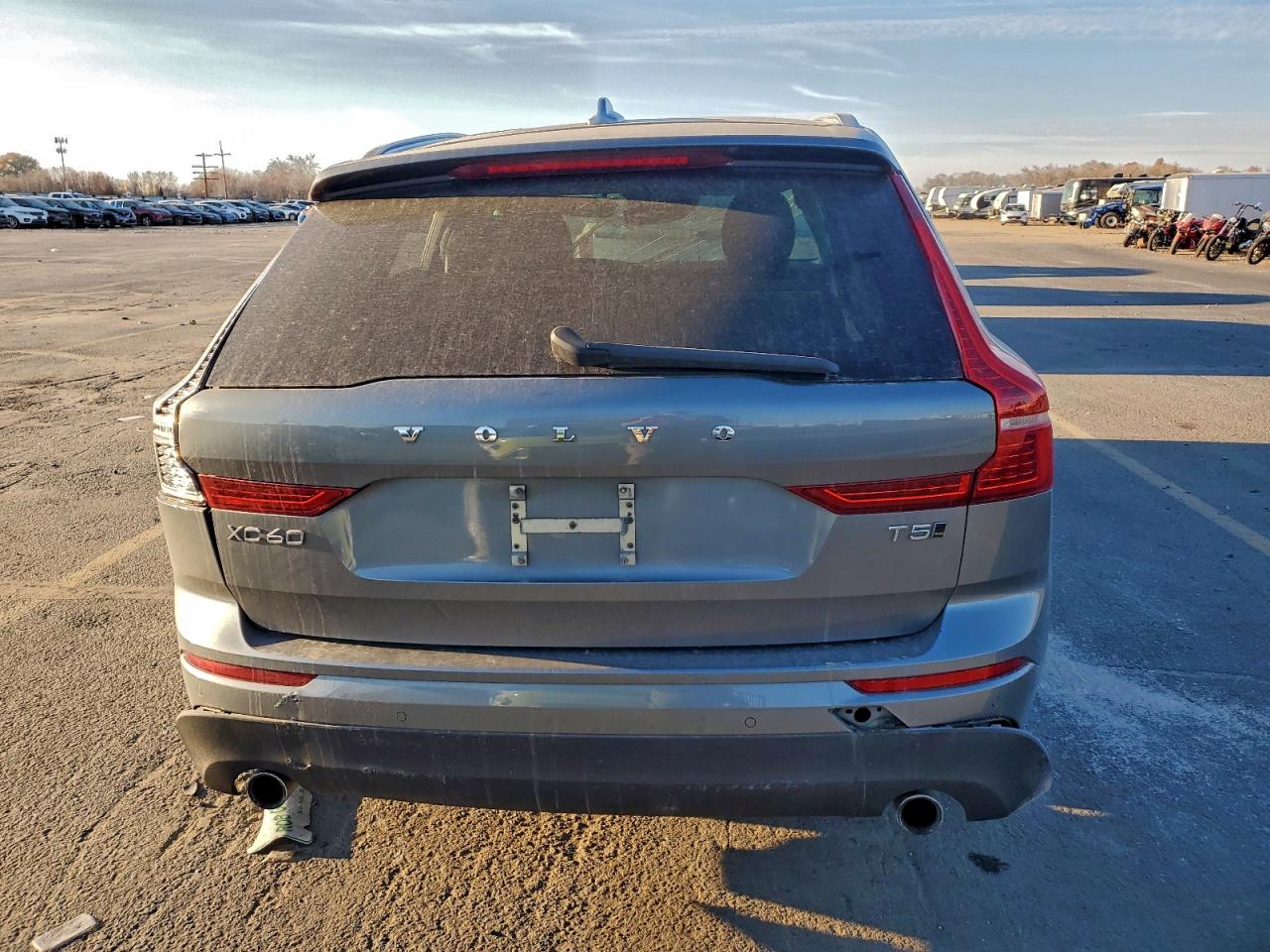 2019 VOLVO XC60 T5 photo 16