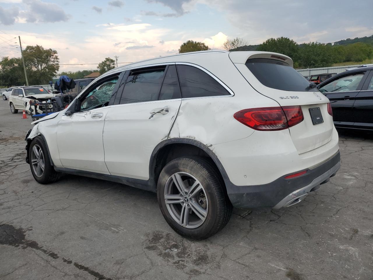 2022 MERCEDES-BENZ GLC 300 photo 3