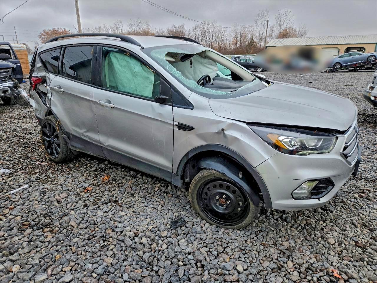 2018 FORD ESCAPE SE photo 10