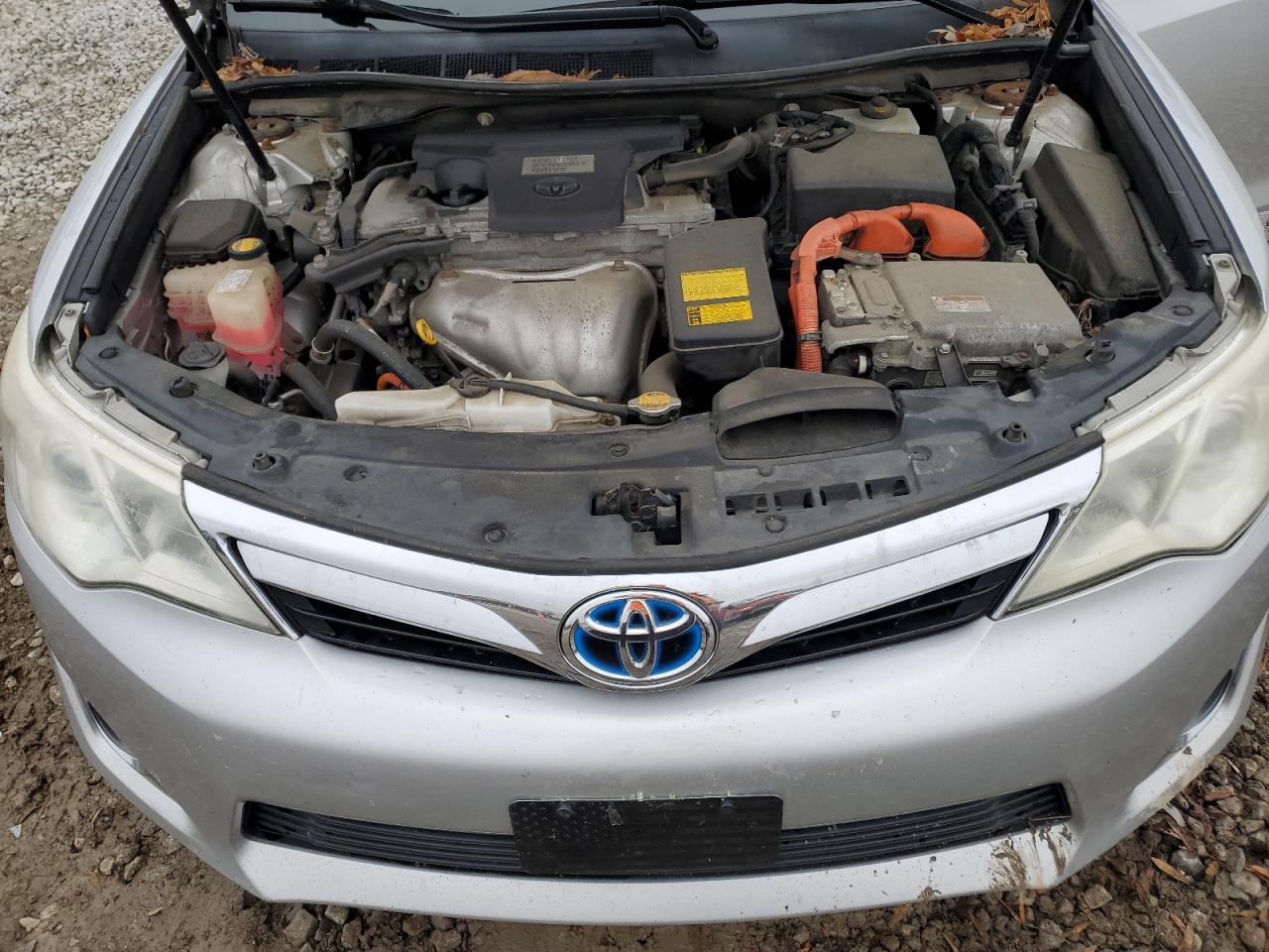 2012 TOYOTA CAMRY XLE photo 11