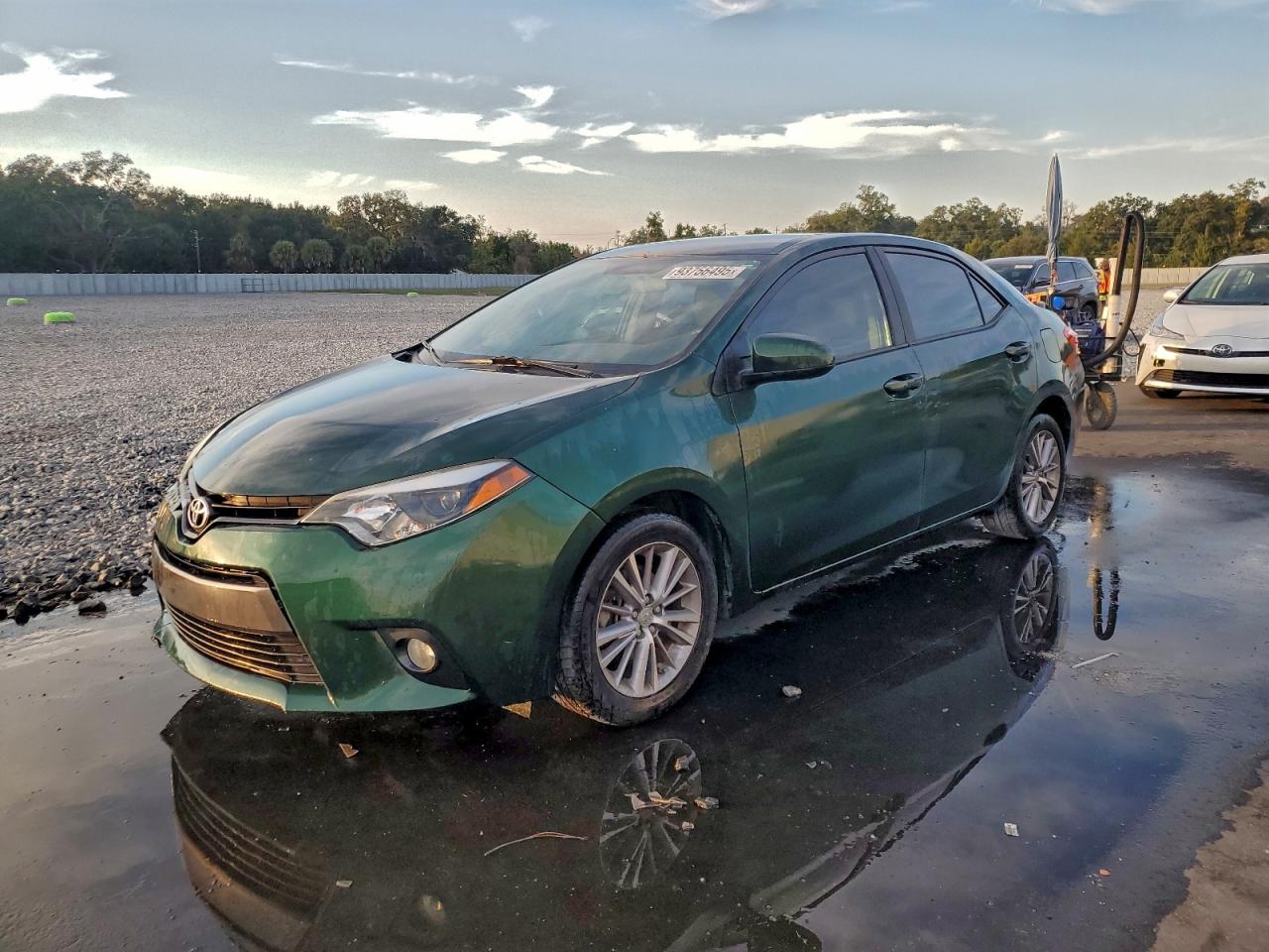 2015 TOYOTA COROLLA
