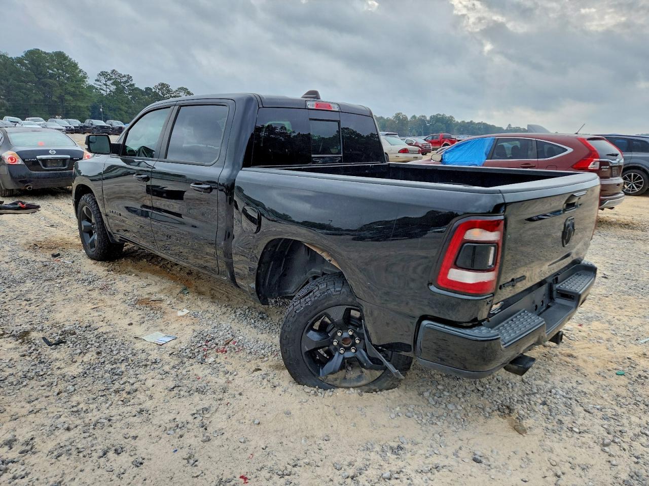 2019 RAM 1500 BIG HORN/LONE STAR photo 2