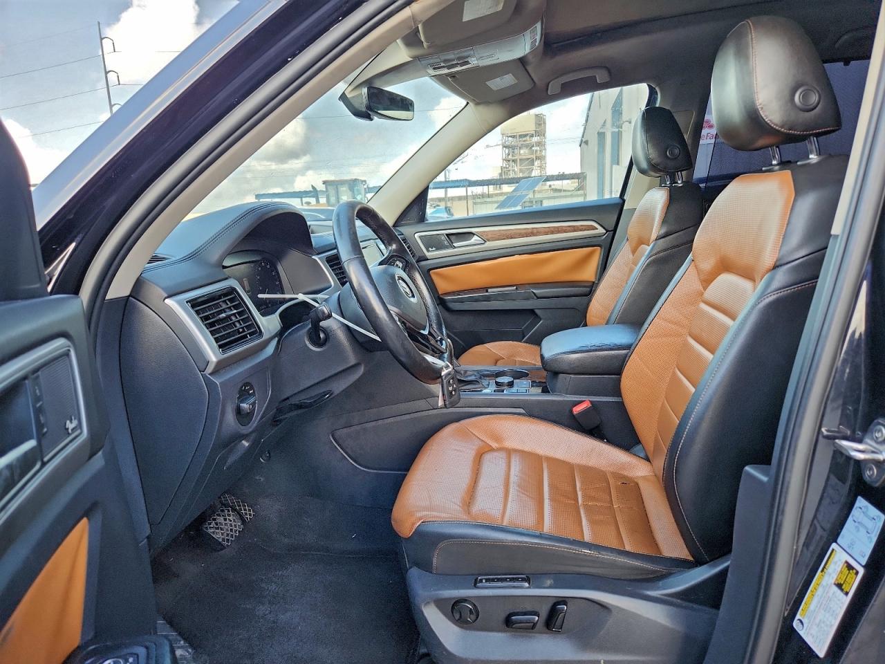 2018 VOLKSWAGEN ATLAS SEL PREMIUM photo 7