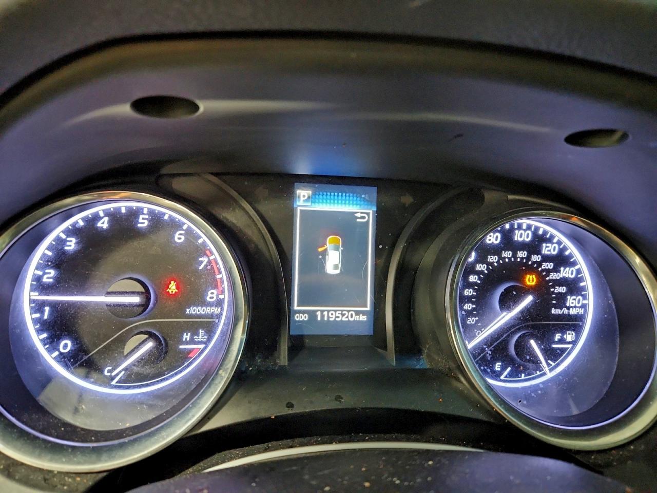 2020 TOYOTA CAMRY SE photo 9