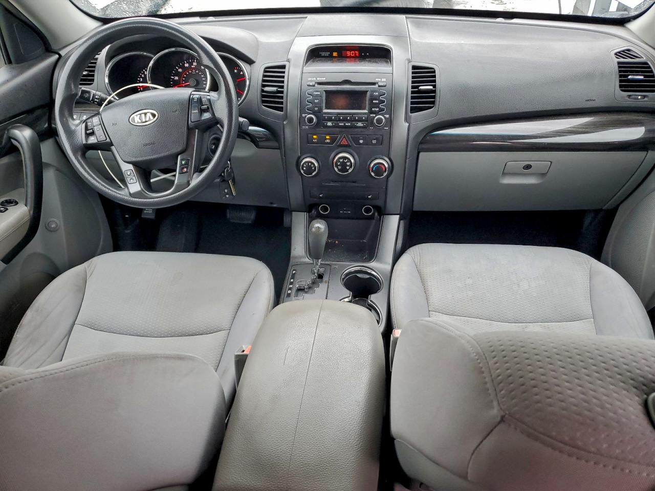 2011 KIA SORENTO LX photo 8