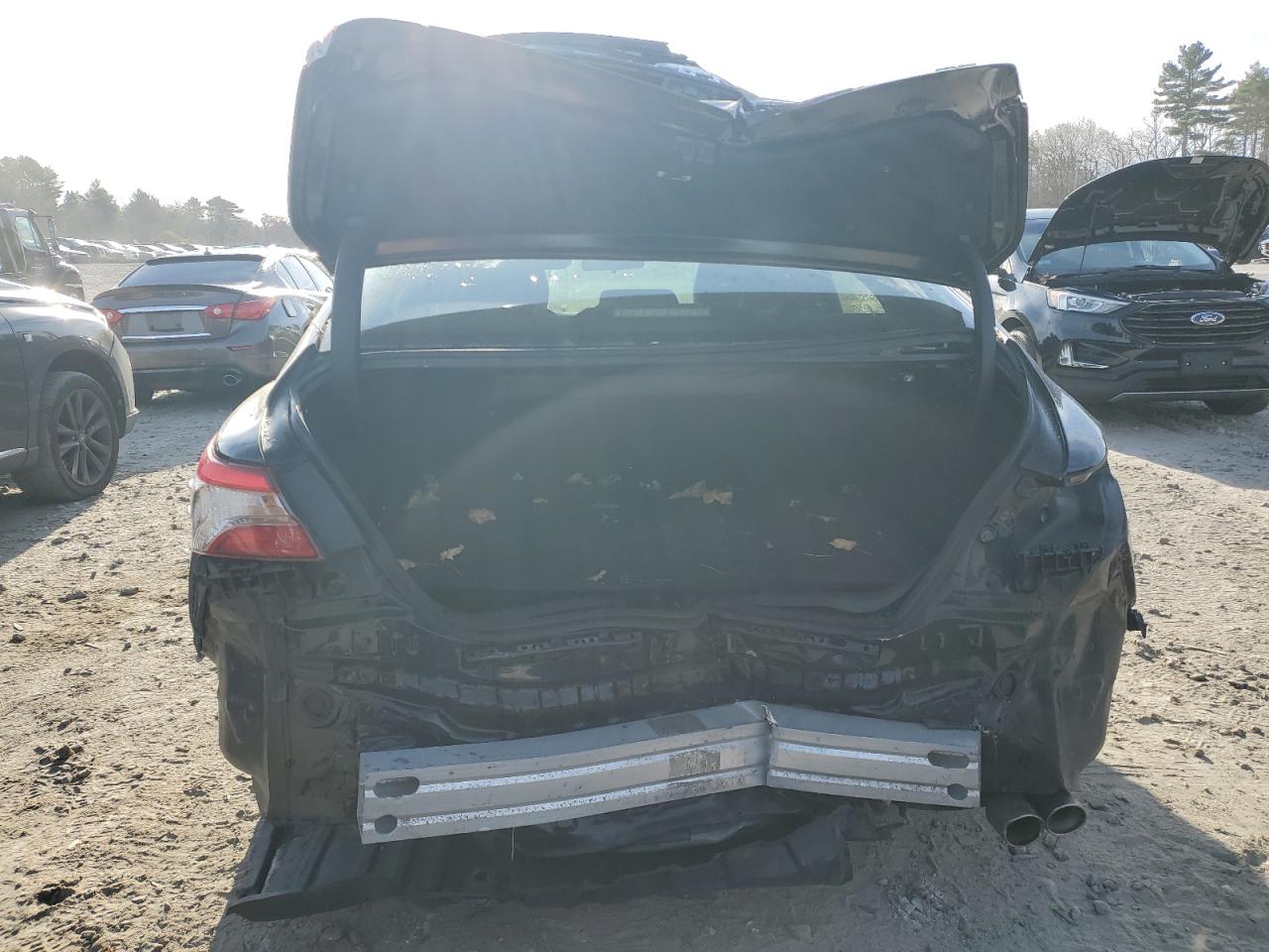 2018 TOYOTA CAMRY photo 11