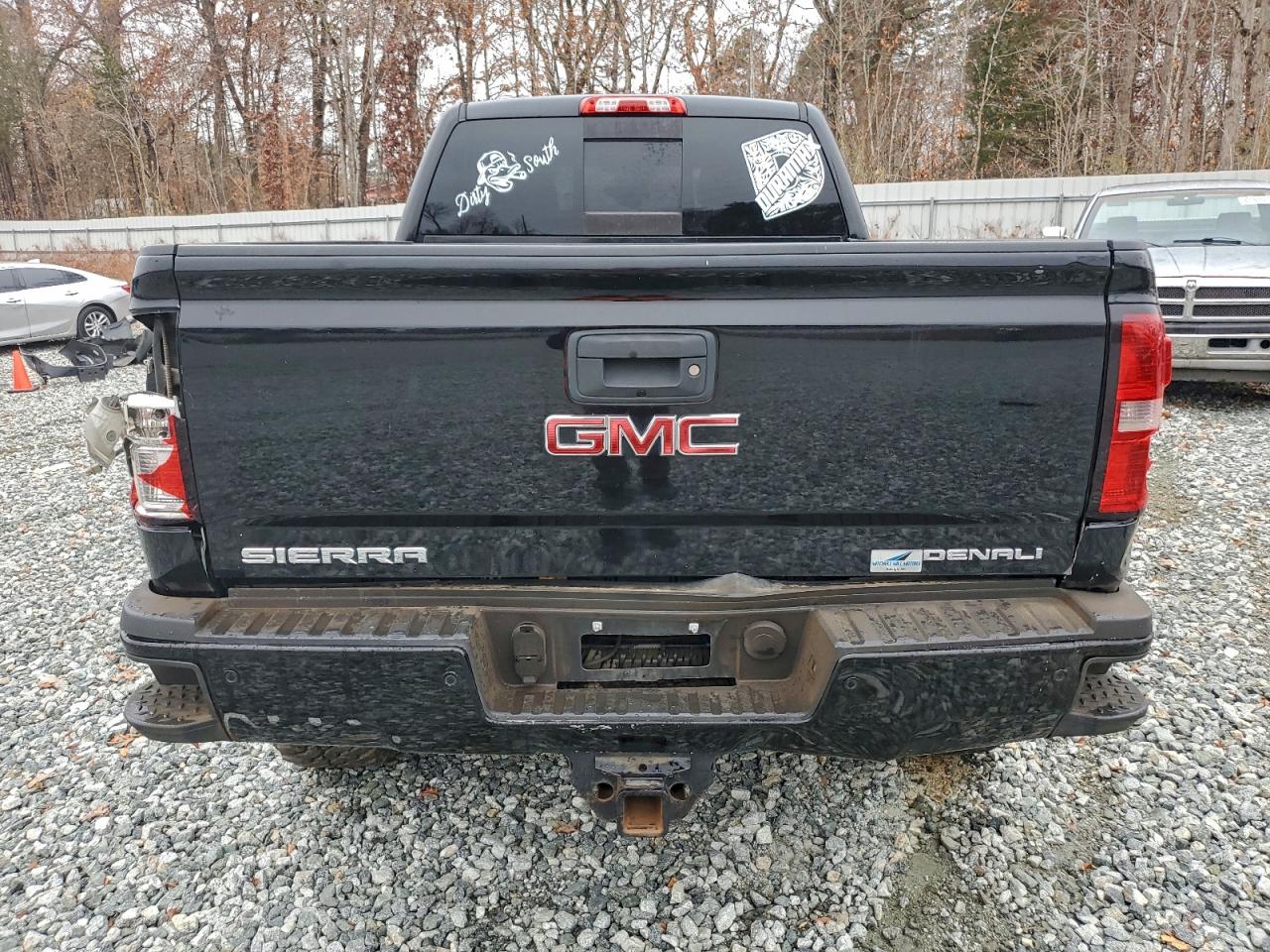 2015 GMC SIERRA K2500 DENALI photo 11