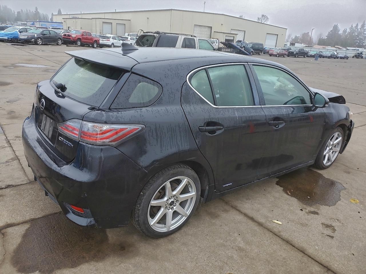 2017 LEXUS CT 200 photo 3