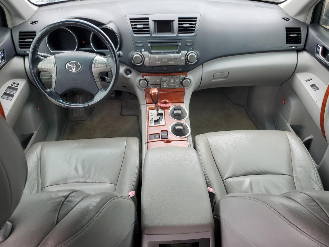 2010 TOYOTA HIGHLANDER LIMITED photo 8