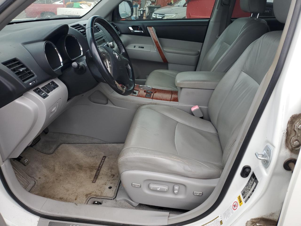 2010 TOYOTA HIGHLANDER LIMITED photo 7