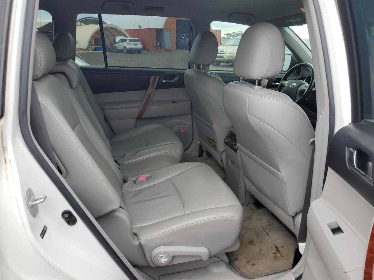 2010 TOYOTA HIGHLANDER LIMITED photo 11