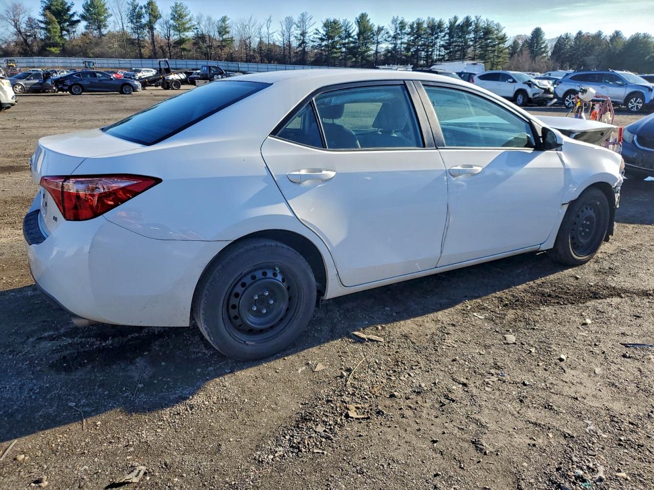2018 TOYOTA COROLLA L photo 7
