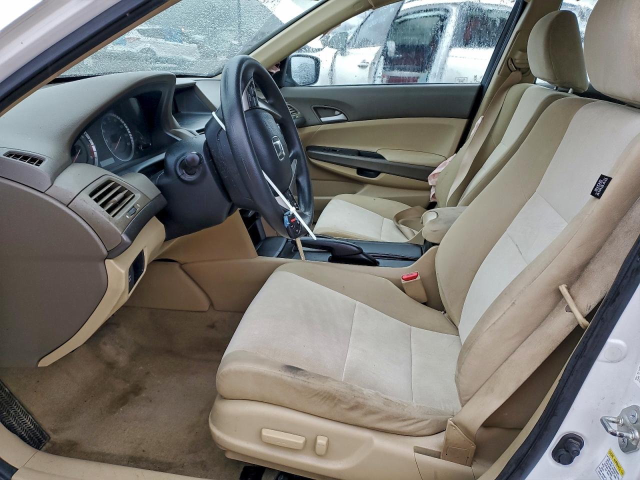 2010 HONDA ACCORD LXP photo 7