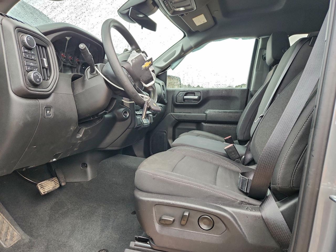 2025 CHEVROLET SILVERADO K1500 CUSTOM photo 7