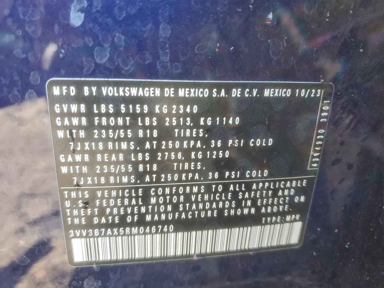 2024 VOLKSWAGEN TIGUAN SE photo 13