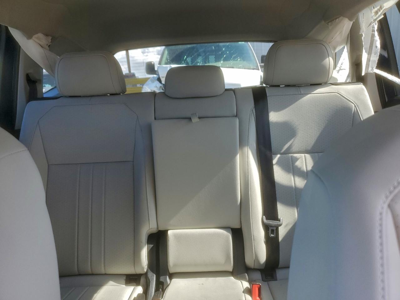 2024 VOLKSWAGEN TIGUAN SE photo 10