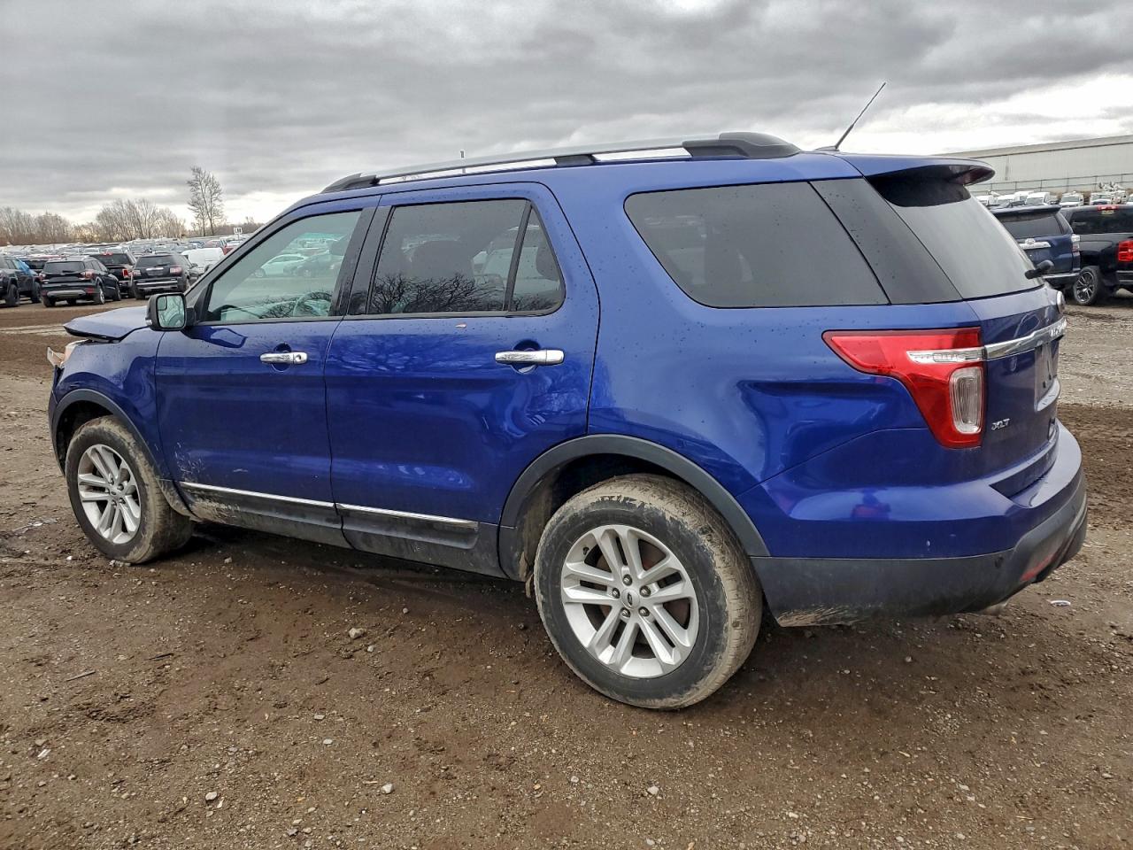 2014 FORD EXPLORER XLT photo 2