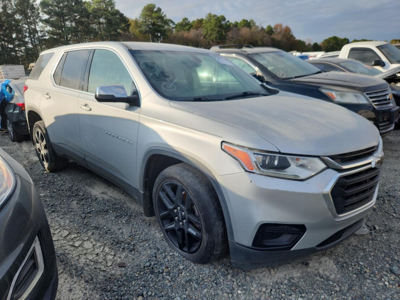 2019 CHEVROLET TRAVERSE LS photo 7