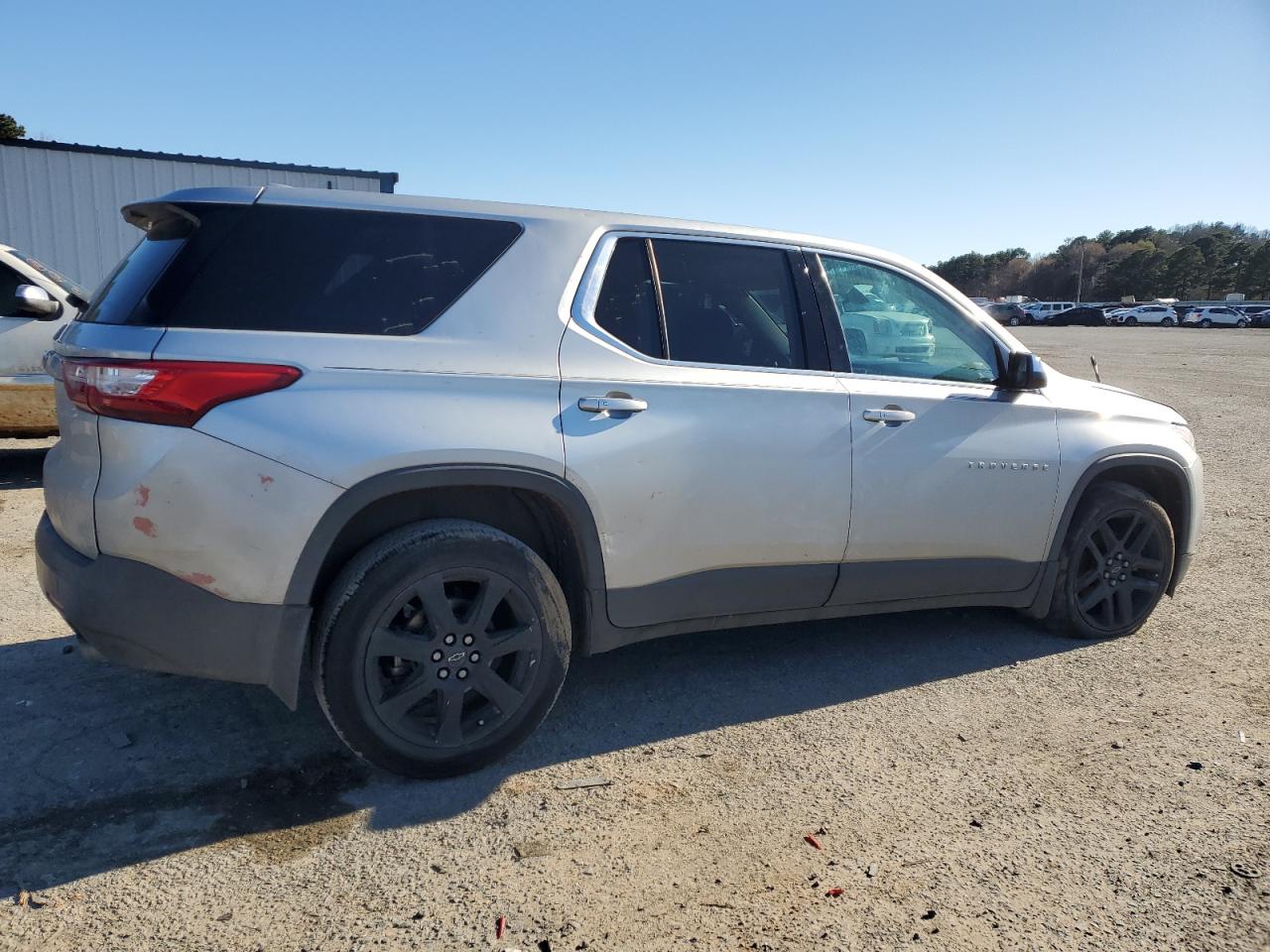 2019 CHEVROLET TRAVERSE LS photo 5