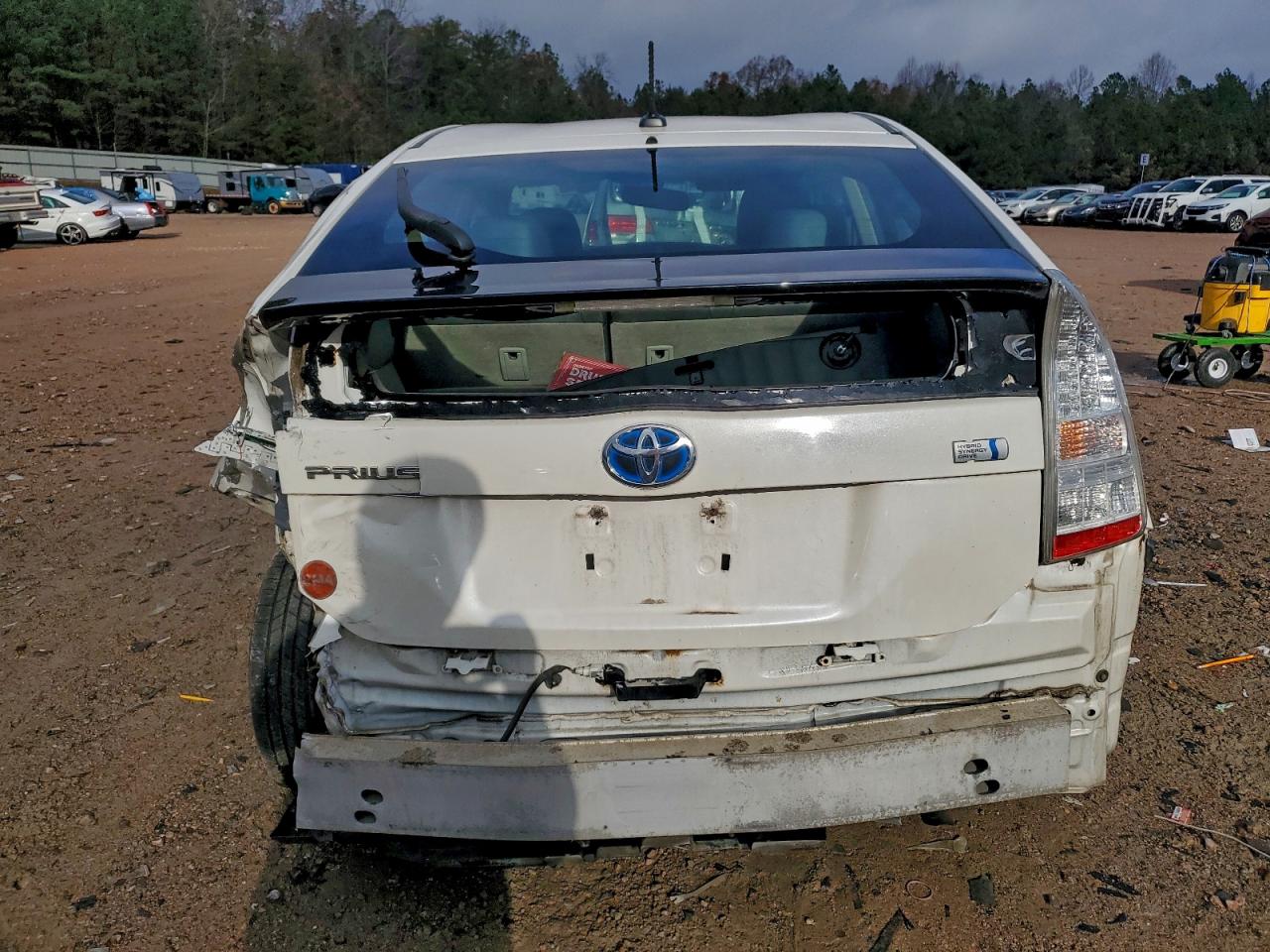 2011 TOYOTA PRIUS photo 6
