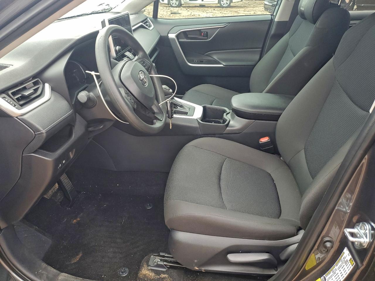 2024 TOYOTA RAV4 LE photo 13