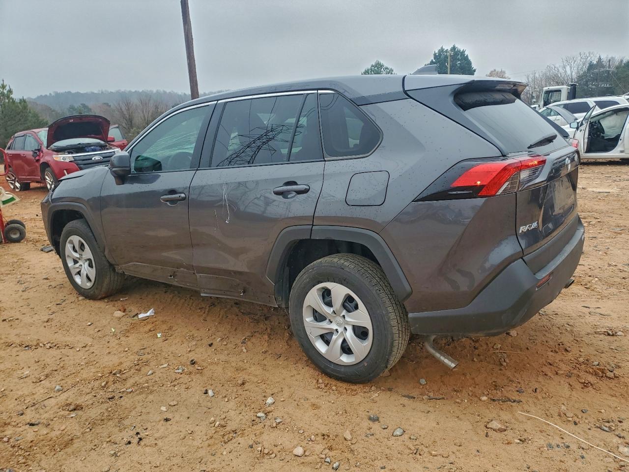 2024 TOYOTA RAV4 LE photo 3