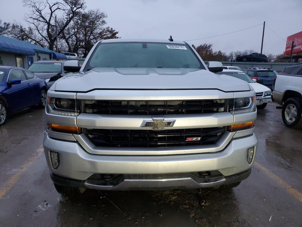 2017 CHEVROLET SILVERADO K1500 LT photo 9