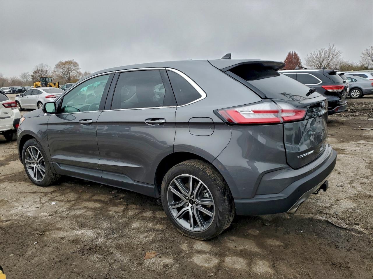 2024 FORD EDGE TITANIUM photo 3